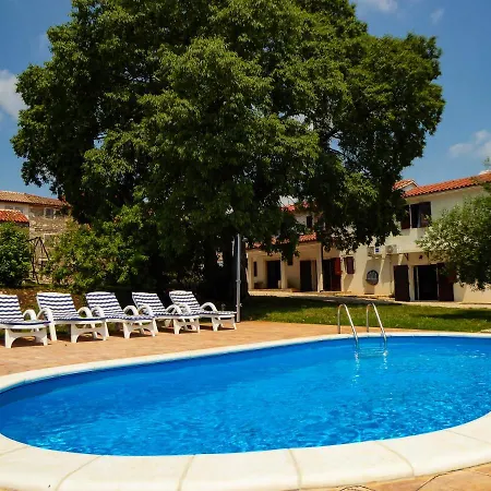 Holiday home Casa Istriana Nona Pina *