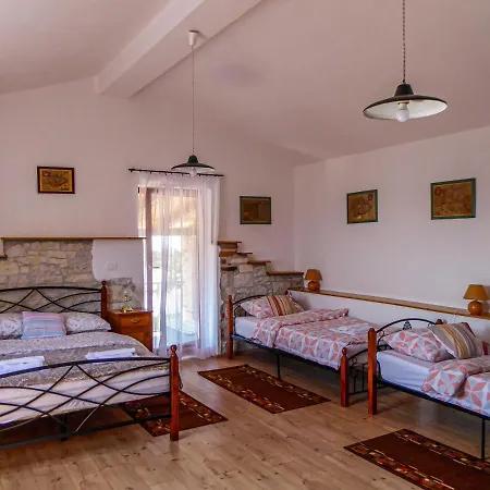 Casa Istriana Nona Pina * Kaštelir
