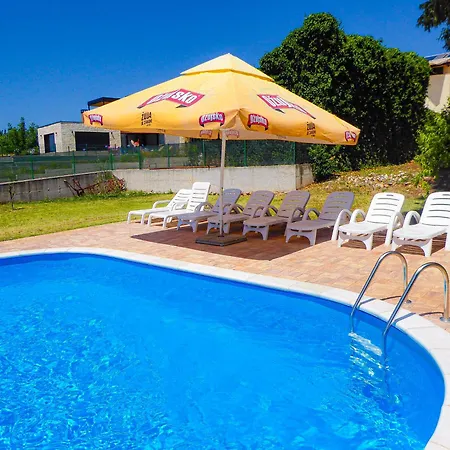 Casa Istriana Nona Pina Сasa de vacaciones Kaštelir