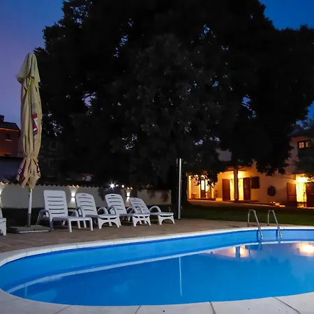Casa Istriana Nona Pina * Kaštelir
